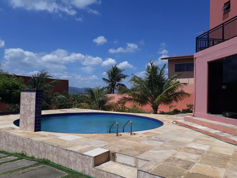 VENDO CASA ISOLADA TRIPLEX MOBILIADA NA PRAIA DO ICARAI-CAUCAIA-CE